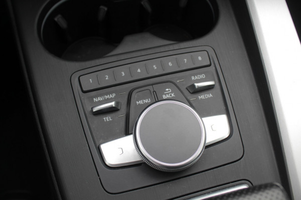 Audi A4 Limousine 1.4 TFSI Sport S line edition / Schuifdak / Leder&Alcantara / B&O / 18'' / Virtual Cockpit / Navigatie / Cruise Control