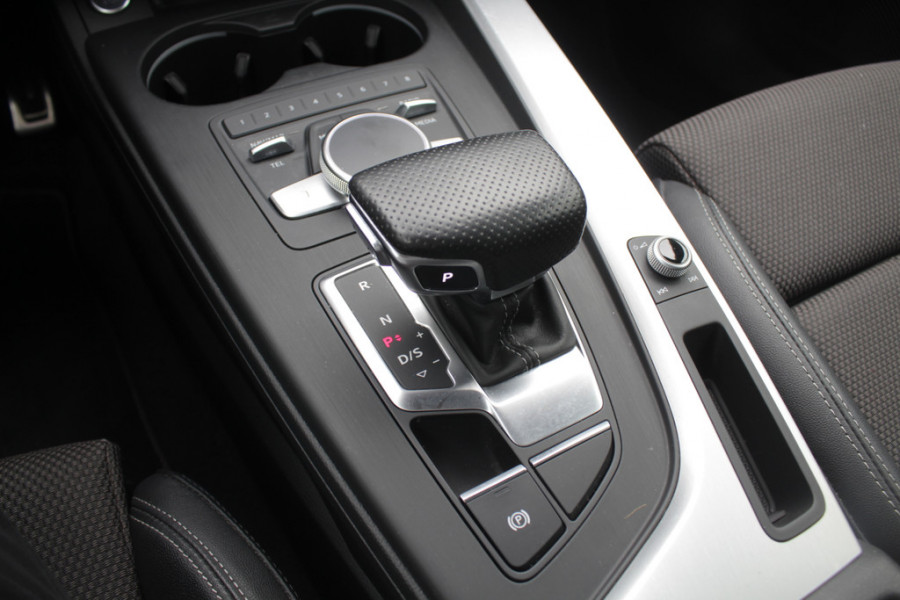 Audi A4 Limousine 1.4 TFSI Sport S line edition / Schuifdak / Leder&Alcantara / B&O / 18'' / Virtual Cockpit / Navigatie / Cruise Control