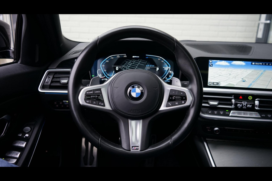 BMW 3-serie 320e M-Sport Shadow Line AUTOMAAT-360 CAMERA-ALCANTARA-AMBIANCE-CARBON-CRUISE-FULL LED-KEYLESS-MEMORY-PANORAMA