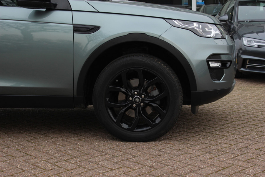 Land Rover Discovery Sport 2.0 TD4 Urban Series SE Dynamic / Trekhaak / Panoramadak / Camera / Leder / 19'' / Meridian / Navigatie / Stuur+Stoelverwarming / Cruise Control