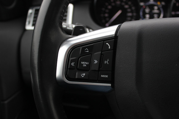 Land Rover Discovery Sport 2.0 TD4 Urban Series SE Dynamic / Trekhaak / Panoramadak / Camera / Leder / 19'' / Meridian / Navigatie / Stuur+Stoelverwarming / Cruise Control
