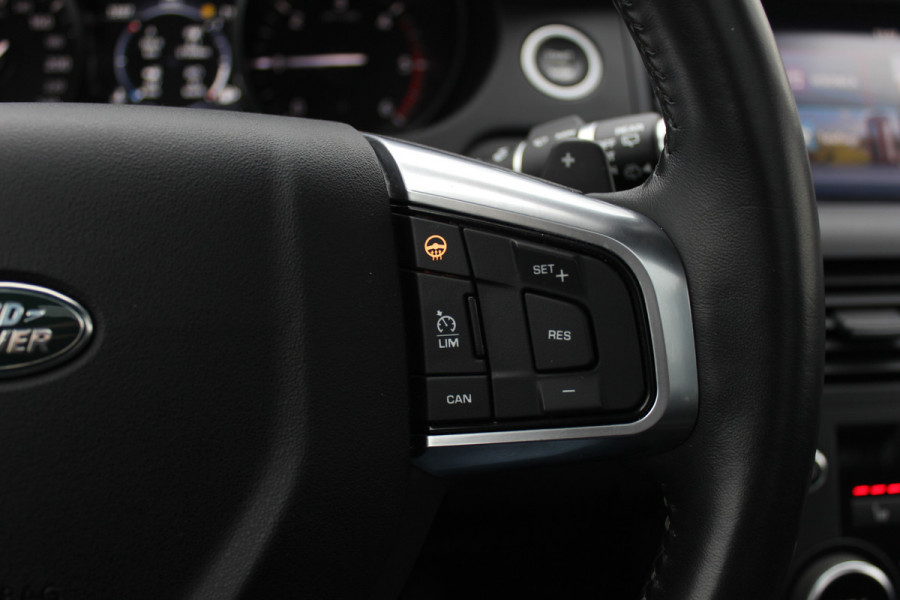 Land Rover Discovery Sport 2.0 TD4 Urban Series SE Dynamic / Trekhaak / Panoramadak / Camera / Leder / 19'' / Meridian / Navigatie / Stuur+Stoelverwarming / Cruise Control