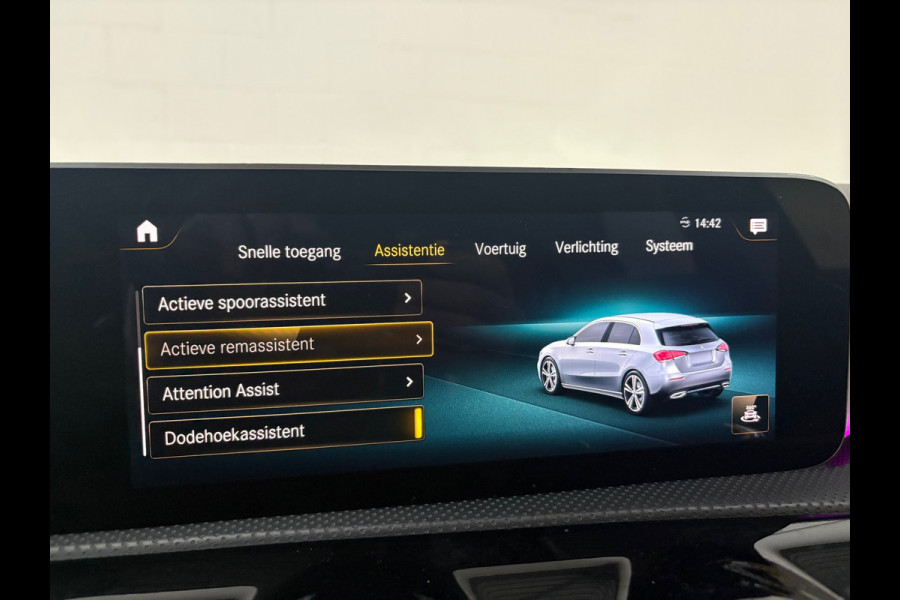 Mercedes-Benz A-Klasse 200 AMG Pano*Sfeer*Memory*Cam