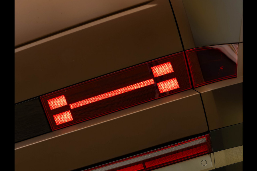 Hyundai Santa Fe 1.6 T-GDI PHEV Premium Plus 4WD 7P - 7-Zits - Leder - Trekhaak - Head-up