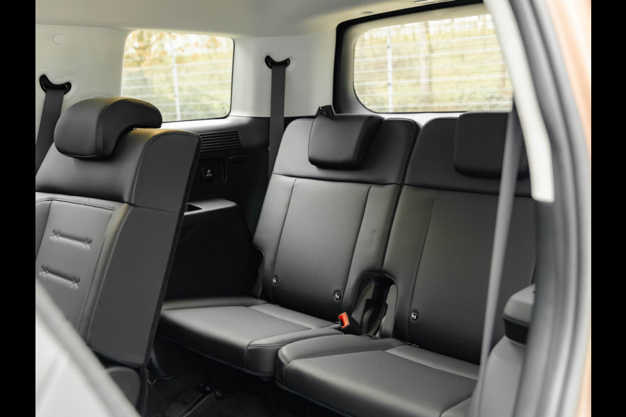 Hyundai Santa Fe 1.6 T-GDI PHEV Premium Plus 4WD 7P - 7-Zits - Leder - Trekhaak - Head-up