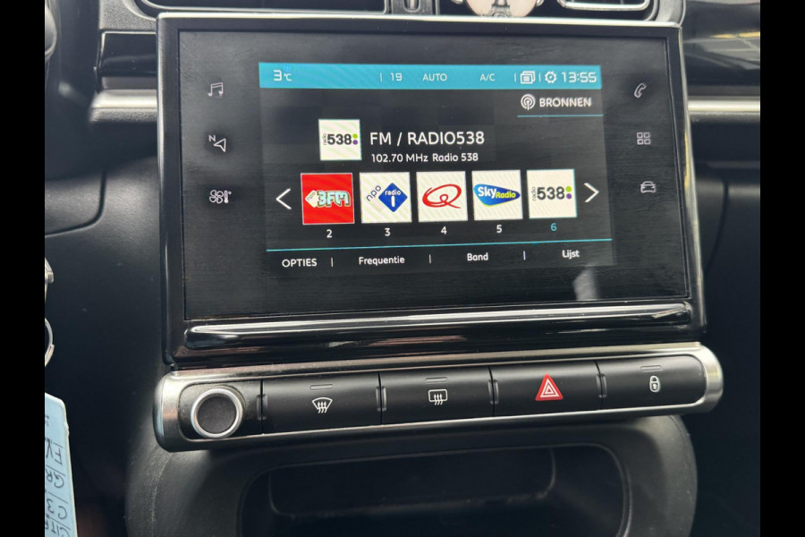 Citroën C3 1.2 PureTech Shine Pack - AUTOMAAT I Navigatie / Apple CarPlay I Airco I Sport velgen I PDC I