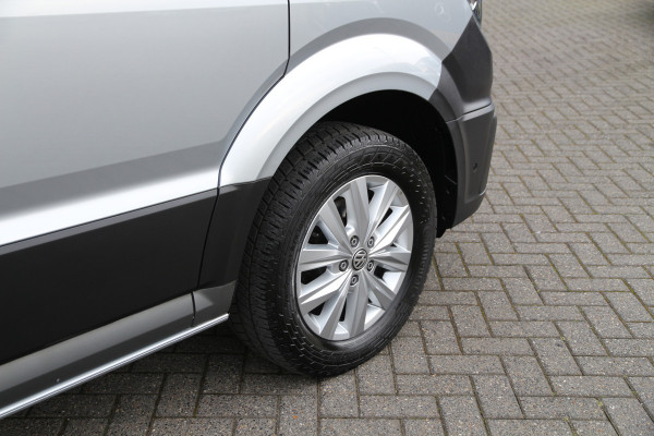 Volkswagen Crafter 2.0 TDI 140 L3H3 | Aut. | 3T trekgewicht | Navi | Camera | Airco..