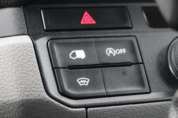 Volkswagen Crafter 2.0 TDI 140 L3H3 | Aut. | 3T trekgewicht | Navi | Camera | Airco..