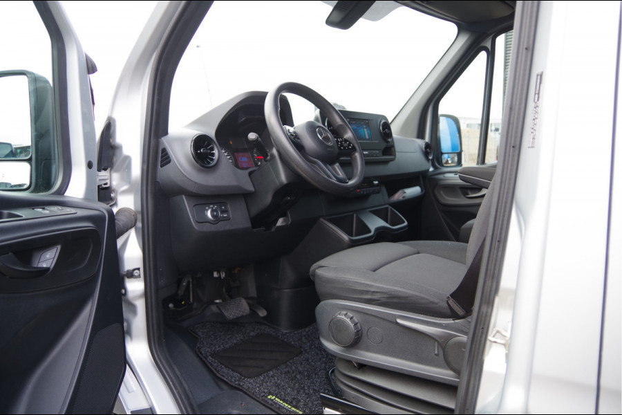 Mercedes-Benz Sprinter 319 3.0 CDI V6 L2H2 AUT. DC-5P, LED, STANDKACHEL, MBUX, CAMERA, NAVI, CRUISE, CLIMA, DUBBELE CABINE, DUBBEL CABINE