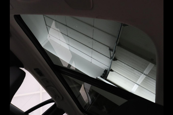 Volvo V60 2.0 T8 Recharge AWD Inscription | Panoramadak | Trekhaak | Stoel & stuurverwarming | Carplay | Harman/Kardon | Navigatie | Achterbankverwarming | Cruise control | PHEV | Plug In