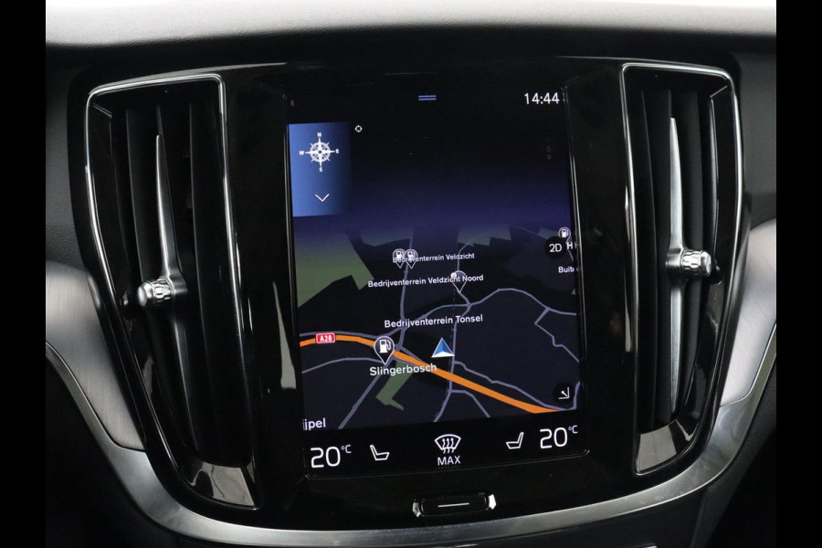 Volvo V60 2.0 T8 Recharge AWD Inscription | Panoramadak | Trekhaak | Stoel & stuurverwarming | Carplay | Harman/Kardon | Navigatie | Achterbankverwarming | Cruise control | PHEV | Plug In