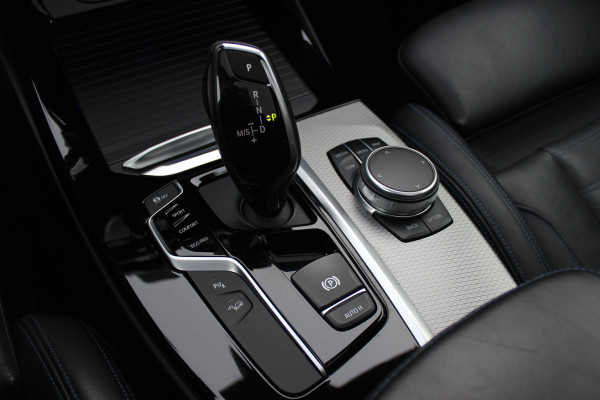 BMW X3 M40i xDrive High Exe. M Sport. / Trekhaak / Panoramadak / Camera / Leder / 20'' / Navigatie / Stoelverwarming / ACC