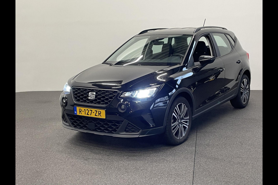 Seat Arona 1.0 TSI Style Navigatie Apple Carplay/ Android Auto Parkeersensoren achter Full LED Cruise Control Climate Control Bluetooth Lichtmetalen velgen