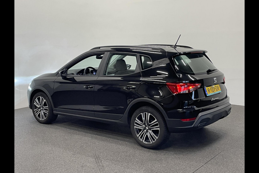 Seat Arona 1.0 TSI Style Navigatie Apple Carplay/ Android Auto Parkeersensoren achter Full LED Cruise Control Climate Control Bluetooth Lichtmetalen velgen