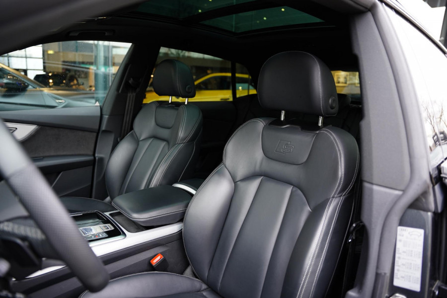 Audi Q8 55 TFSI e quattro Pro Line / 22 Inch / Panoramadak