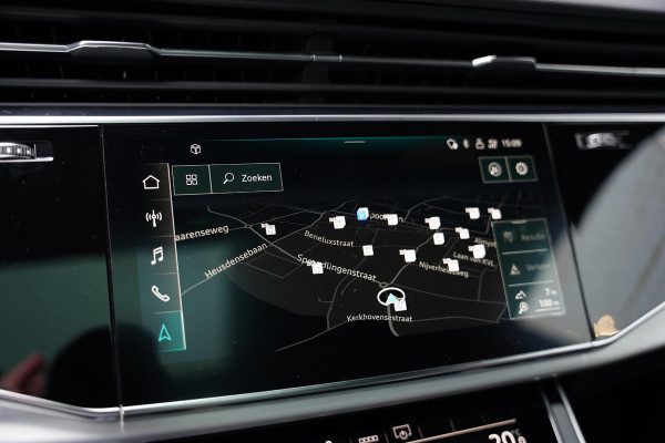 Audi Q8 55 TFSI e quattro Pro Line / 22 Inch / Panoramadak