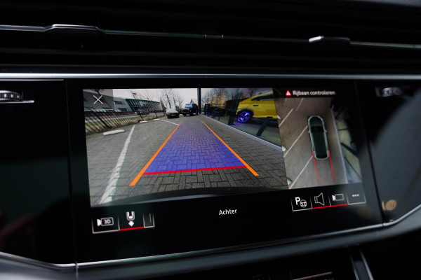 Audi Q8 55 TFSI e quattro Pro Line / 22 Inch / Panoramadak