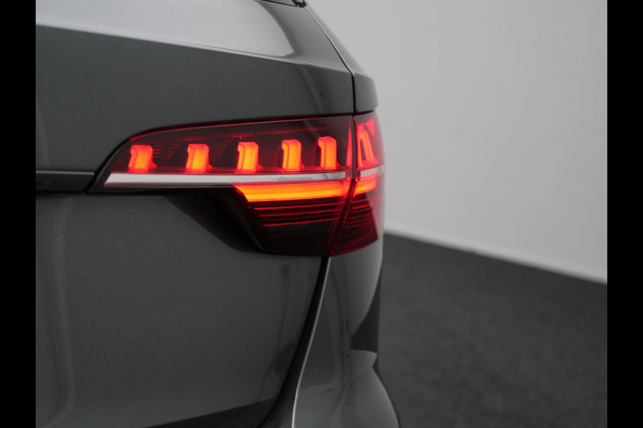 Audi A4 Avant 35 TFSI S Line 150pk Dealer O.H. | 2x S Line | Trekhaak Afn. | 19"L.M  | Sportstoelen Verwarmd | Virtual Cockpit | Sfeerverlichting | Matrix LED | Keyless | Apple Carplay | Navigatie | DAB |