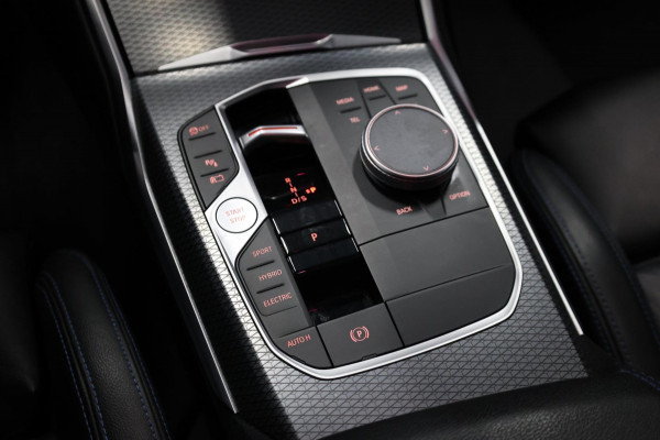 BMW 3 Serie Touring 330e M Sport BTW/LED/VIRTUAL/SFEER/PANO/LEER+S.VERWARMING+MEMORY/18" LMV/PDC/ACC/ECC/12 MND GARANTIE!