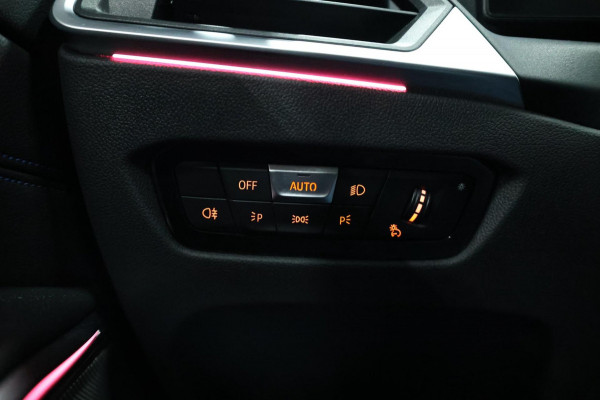BMW 3 Serie Touring 330e M Sport BTW/LED/VIRTUAL/SFEER/PANO/LEER+S.VERWARMING+MEMORY/18" LMV/PDC/ACC/ECC/12 MND GARANTIE!