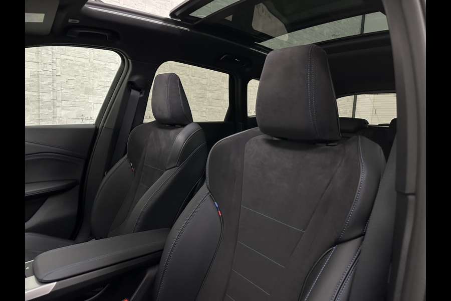 BMW X1 18i M-Sport Performance-Pack | Panorama | Sportstoelen | Carbon | Keyless-Entry | Sfeerverlichting | Achteruitrij-Camera | 5x op voorraad | Carplay | Full-LED | Black-Optic | Getint Glas | Stoelverwarming | Draadloos Laden |