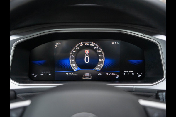 Volkswagen T-Roc Cabrio 1.0 TSI Style / ACC / Camera / Carplay / Stoelverwarming