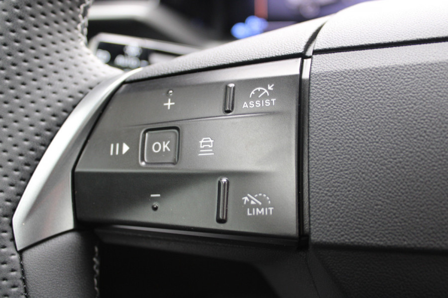 Opel Grandland 1.6 Turbo Plug-in-Hybrid Ultimate | Panoramadak | Trekhaak | Head-Up | FOCAL