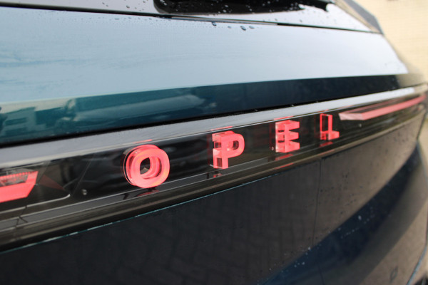Opel Grandland 1.6 Turbo Plug-in-Hybrid Ultimate | Panoramadak | Trekhaak | Head-Up | FOCAL