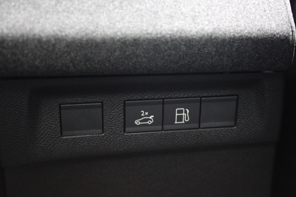 Opel Grandland 1.6 Turbo Plug-in-Hybrid Ultimate | Panoramadak | Trekhaak | Head-Up | FOCAL