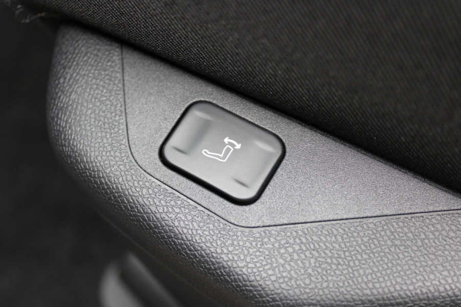 Opel Grandland 1.6 Turbo Plug-in-Hybrid Ultimate | Panoramadak | Trekhaak | Head-Up | FOCAL