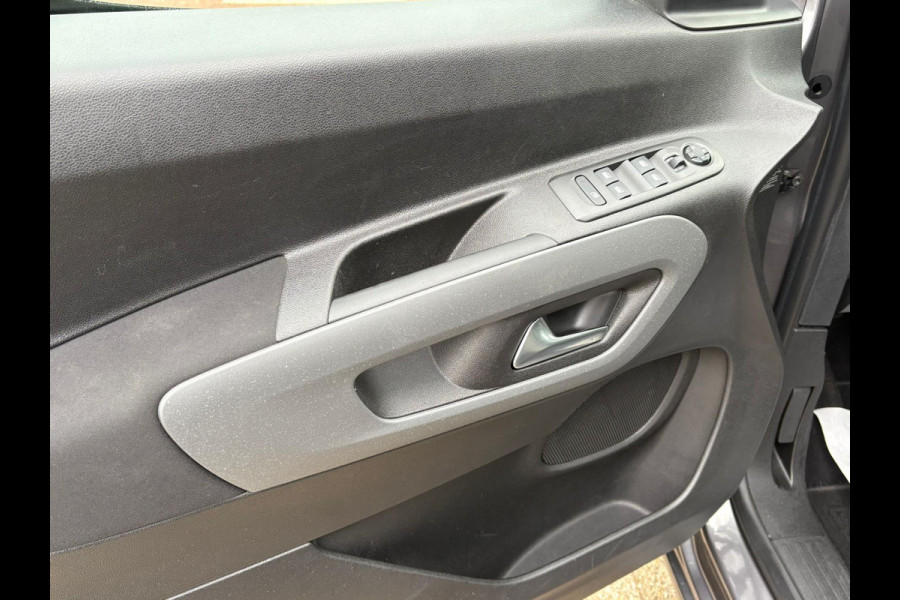 Citroën Berlingo 1.2 PureTech Shine HEAD-up,PANO,GARANTIE, STOEL VERWARMING