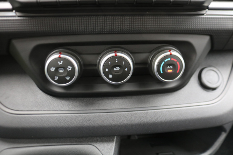 Renault Trafic 2.0 Blue dCi 150pk L2 H1 Advance DC