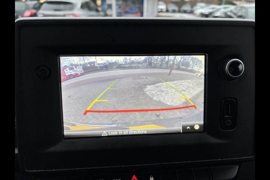 Nissan Interstar 2.3 dCi L2H2 N-Connecta SCI 150pk Trekhaak | Metaal lak | Betimmering | Achteruitrijcamera | Cruise control | Airco