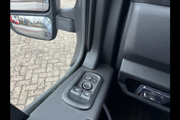 Nissan Interstar 2.3 dCi L2H2 N-Connecta SCI 150pk Trekhaak | Metaal lak | Betimmering | Achteruitrijcamera | Cruise control | Airco