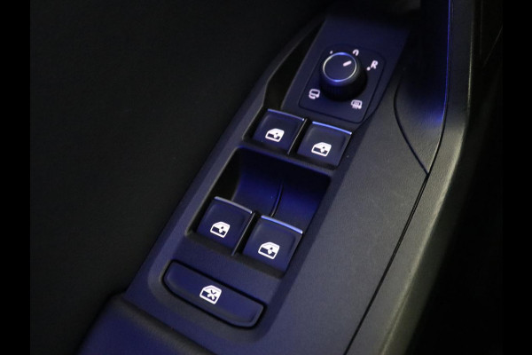 Seat Leon 1.4 e-Hybrid FR Business | Trekhaak | Stoelverwarming | Camera | Adaptive cruise | Full LED | Sportstoelen | Park Assist | Sfeerverlichting | Stuurverwarming | PHEV | Plug In