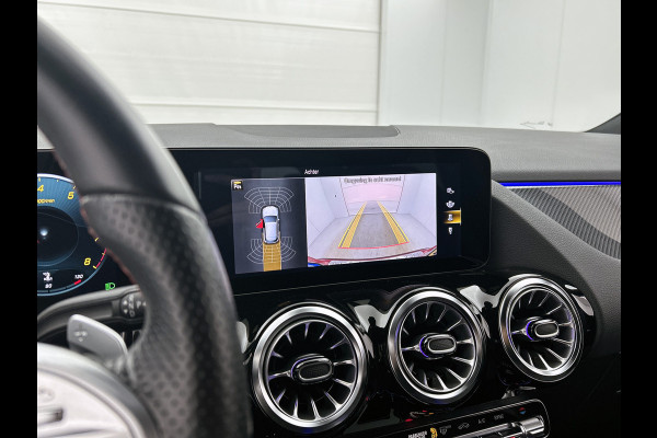 Mercedes-Benz GLA 200 Business Solution AMG 5 spaaks lichtmetalen velgen | Navigatie | MBUX wide screen | Parking support met camera achter | Trekhaak | Inclusief 24 maanden MB Certified garantie voor Europa.