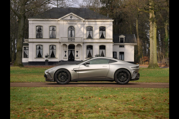Aston Martin Vantage 4.0 V8 | Full carbon! | Aluminite Silver | Stoelventilatie