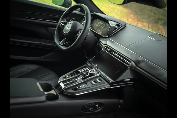Aston Martin Vantage 4.0 V8 | Full carbon! | Aluminite Silver | Stoelventilatie
