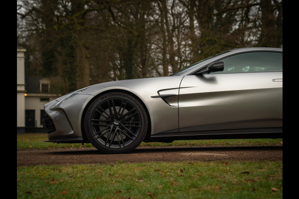 Aston Martin Vantage 4.0 V8 | Full carbon! | Aluminite Silver | Stoelventilatie
