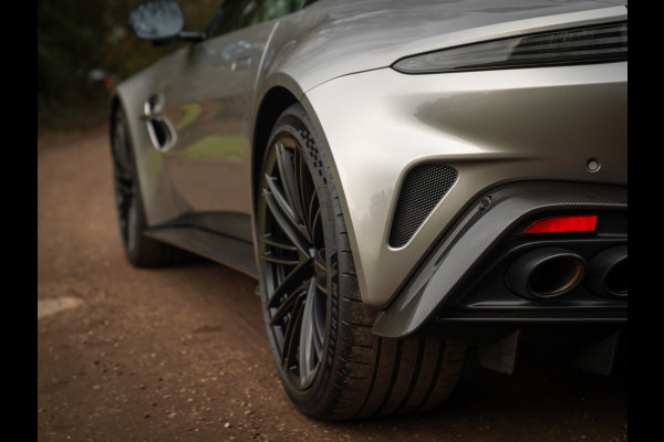 Aston Martin Vantage 4.0 V8 | Full carbon! | Aluminite Silver | Stoelventilatie