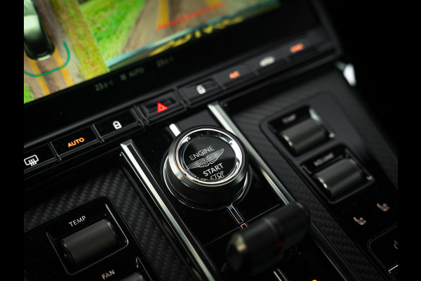 Aston Martin Vantage 4.0 V8 | Full carbon! | Aluminite Silver | Stoelventilatie