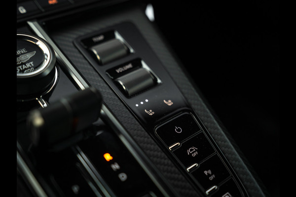 Aston Martin Vantage 4.0 V8 | Full carbon! | Aluminite Silver | Stoelventilatie