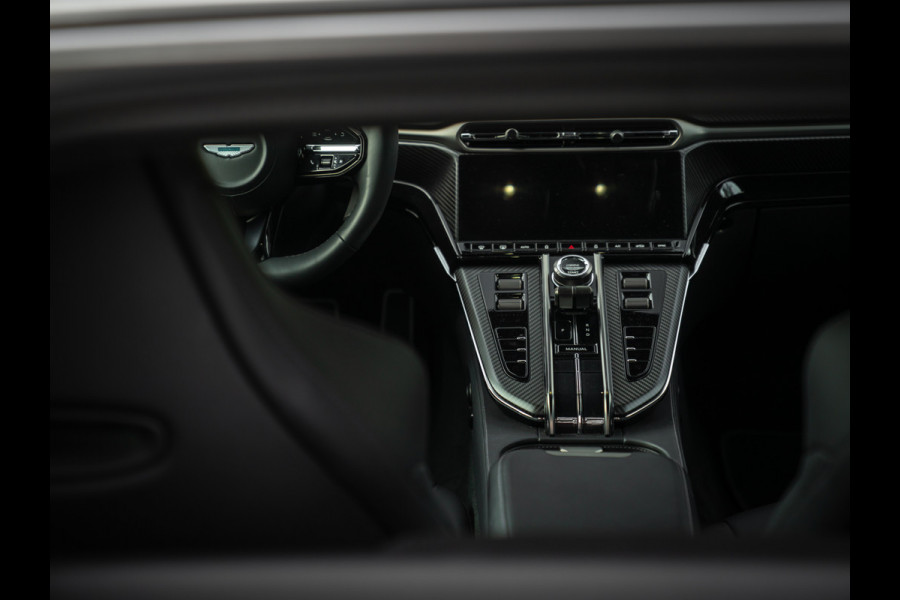 Aston Martin Vantage 4.0 V8 | Full carbon! | Aluminite Silver | Stoelventilatie