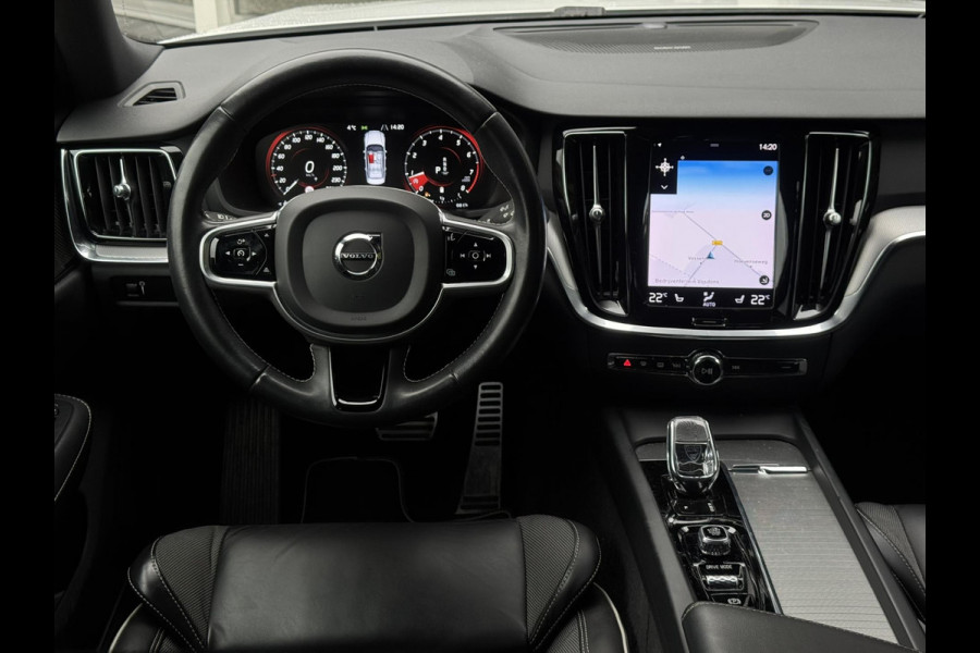 Volvo S60 2.0 B4 R-Design | Leder, Memory, ACC, Trekhaak, Stoel+Stuurverw., Camera, Carplay/Android | Dealeronderhouden | NAP |