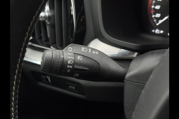 Volvo S60 2.0 B4 R-Design | Leder, Memory, ACC, Trekhaak, Stoel+Stuurverw., Camera, Carplay/Android | Dealeronderhouden | NAP |