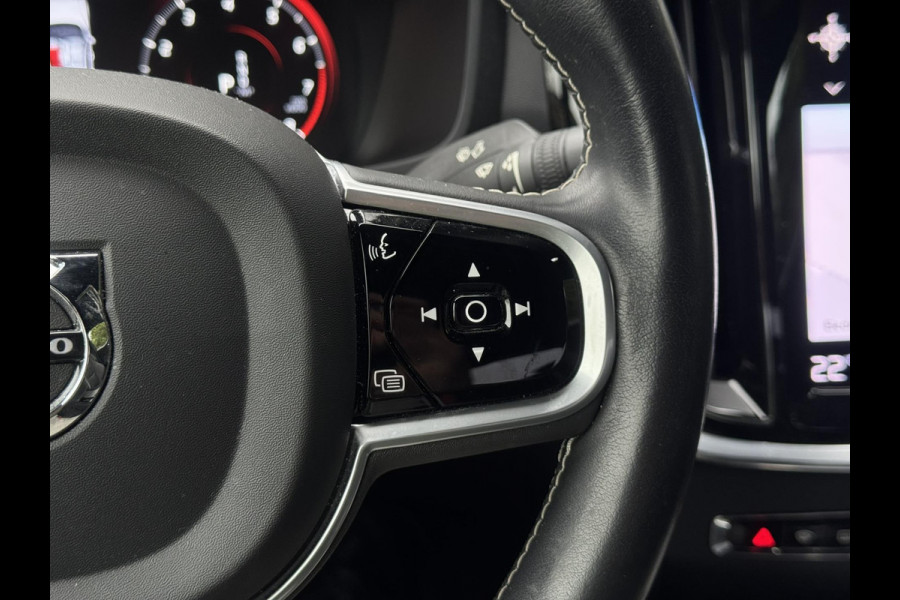 Volvo S60 2.0 B4 R-Design | Leder, Memory, ACC, Trekhaak, Stoel+Stuurverw., Camera, Carplay/Android | Dealeronderhouden | NAP |