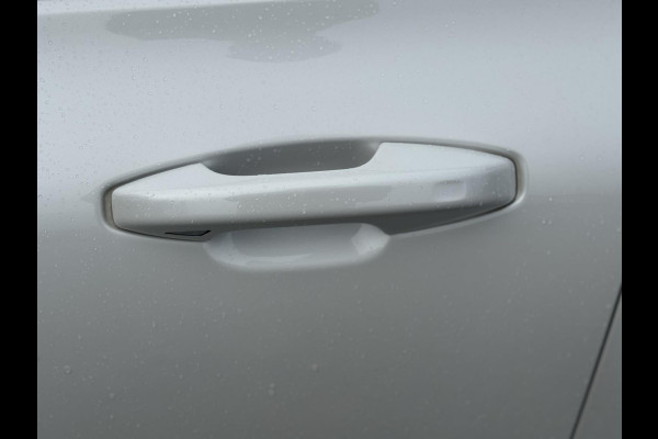 Volvo S60 2.0 B4 R-Design | Leder, Memory, ACC, Trekhaak, Stoel+Stuurverw., Camera, Carplay/Android | Dealeronderhouden | NAP |