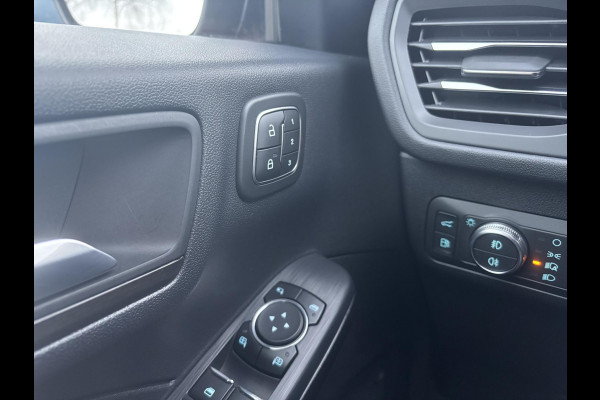 Ford Kuga 2.5 PHEV Vignale 225pk | Wegklapbare trekhaak | Panoramadak | Head-up display | Adaptieve Cruise | Winterpack | Elek Achterklep