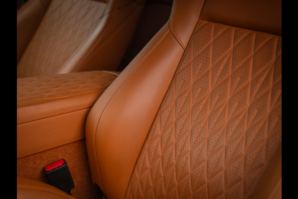 Aston Martin DB12 4.0 V8 | Oxford Tan leder | Stoelventilatie | 360 cam