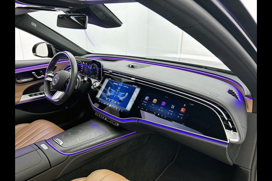 Mercedes-Benz E-Klasse 400 e 4MATIC AMG Line Panoramadak, hyperscreen, head up display, multispaaks Inclusief 24 maanden MB Certified garantie voor Europa.